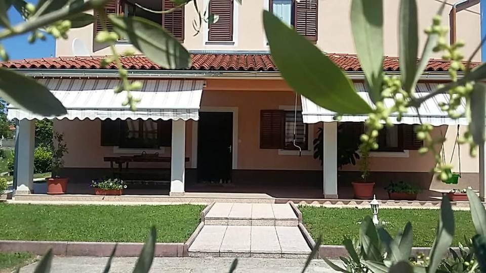 Apartman Doli Nedeščina Buitenkant foto